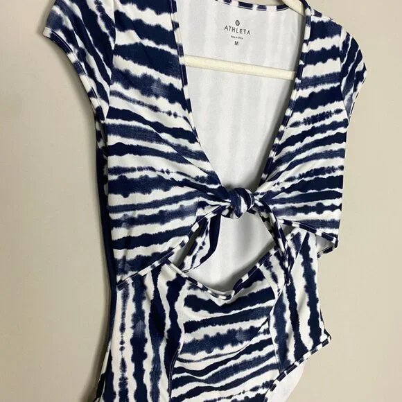 Athleta Wave Break One Piece Swimsuit Tie Dye Womens Medium Blue Cutout Knot - Picture 3 of 8
